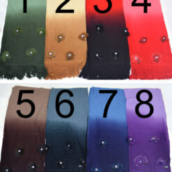 Pehme sall pärlite ja kivikestega, elegantne detail