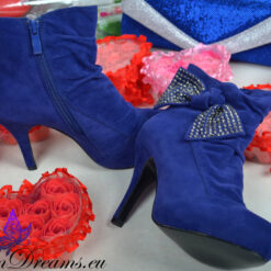 tumesinised kontsaga saapad