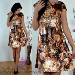 Vabalt langev lõikega naiste kleit