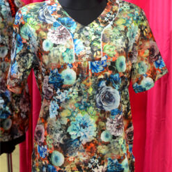 lilleline pluus tagantvaade