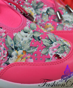 Kristallikestega vabaaja-jalatsid-7538