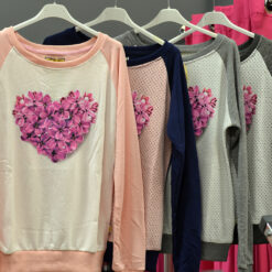 Alternative view of Südamega pullover