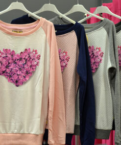 Alternative view of Südamega pullover