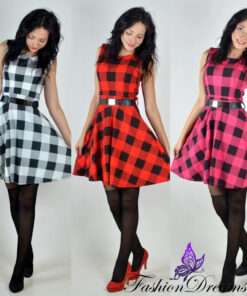 Ruuduline skater-kleit vööga