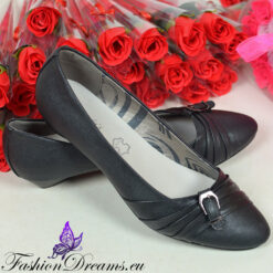 Mustad madalad kingad