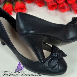 Alternative view of Mustad kontsakingad