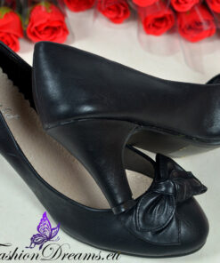 Alternative view of Mustad kontsakingad