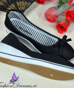 Alternative view of Kiilkontsaga tennis-kingad