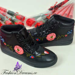 Tikanditega ketsid Soodukas.Com