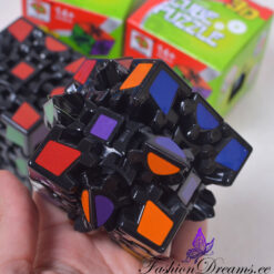 Alternative view of Ruubiku kuubik hammasratastega "Gear Cube"