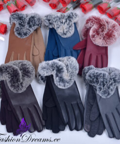 Kindad karvase äärega