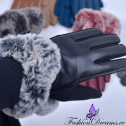 Alternative view of Kindad karvase äärega