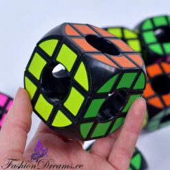 seest tühi ruubiku kuubik