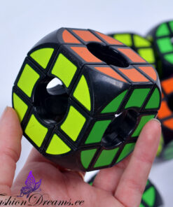 seest tühi ruubiku kuubik