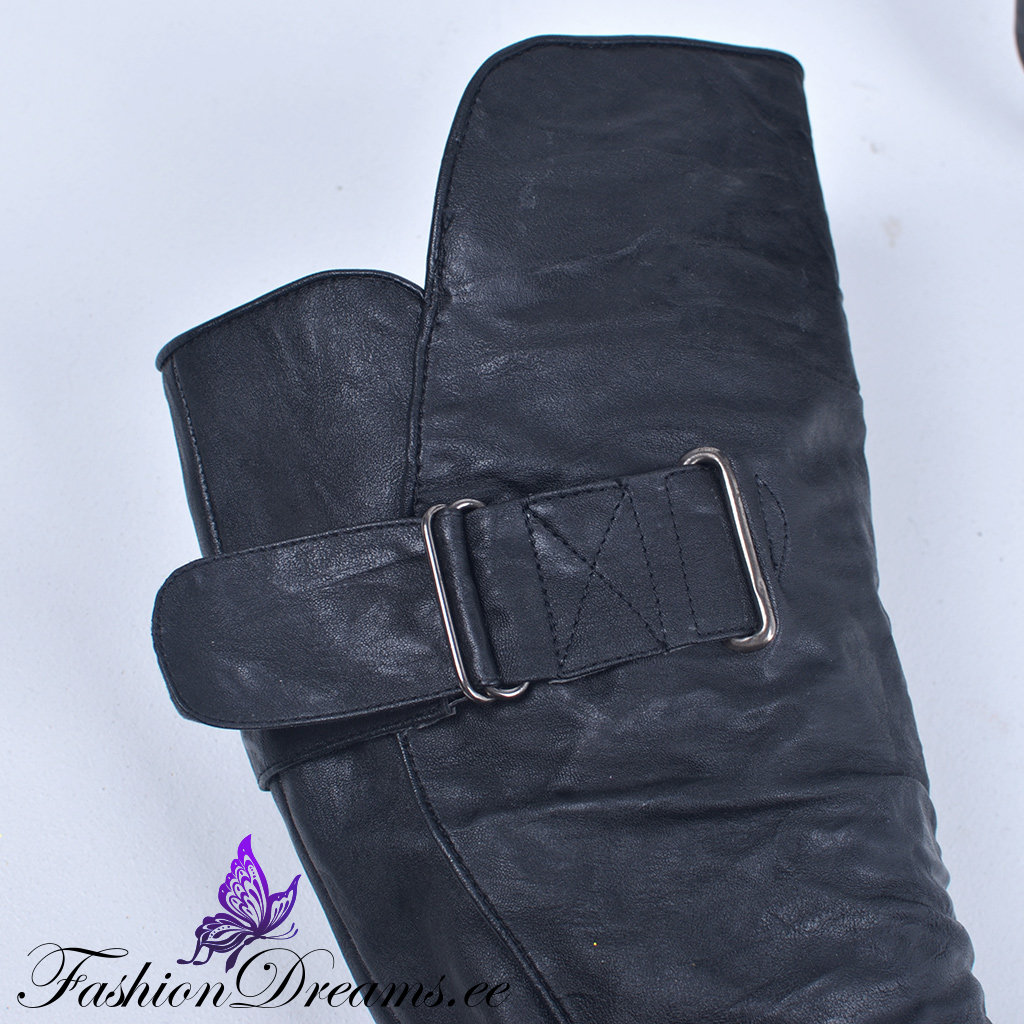 Kõrge säärega saapad