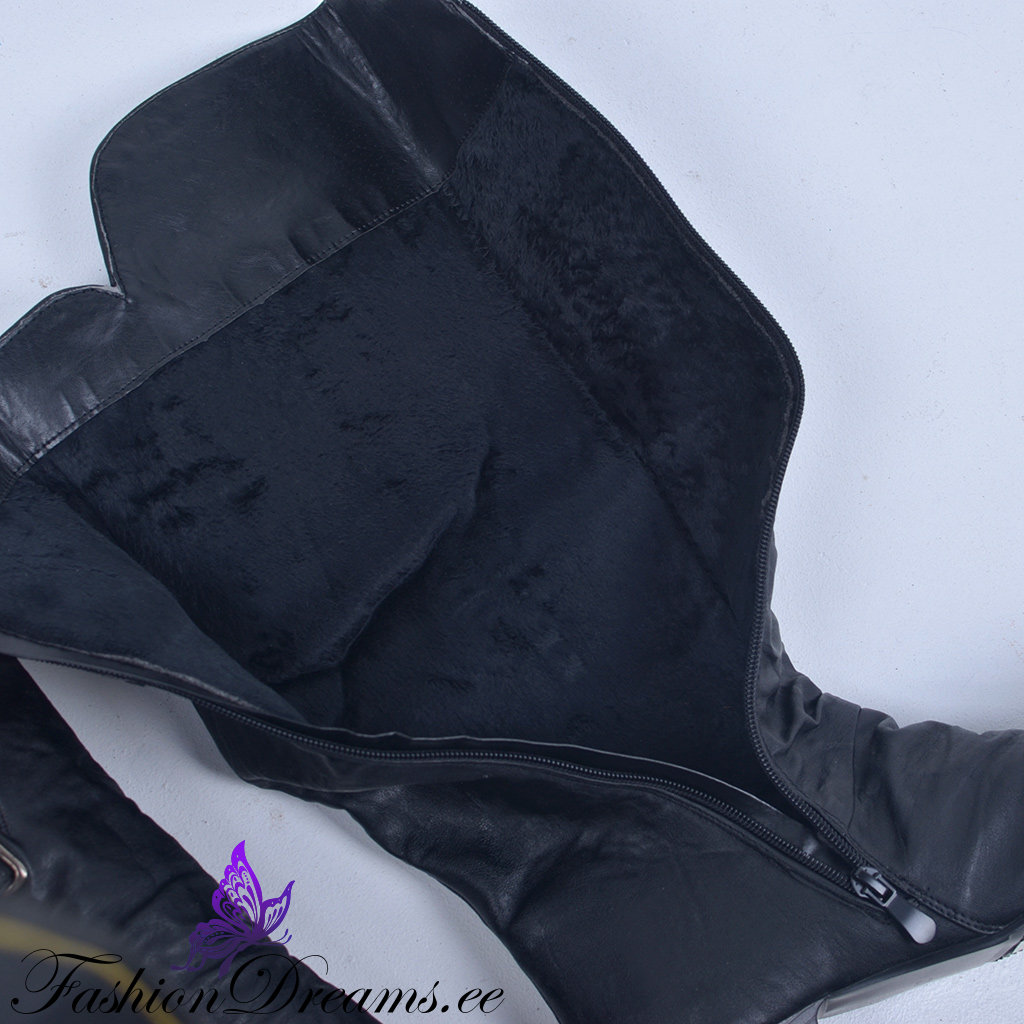 Kõrge säärega saapad