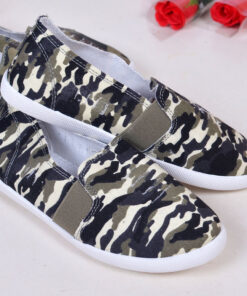 Alternative view of Tennised (30-35)