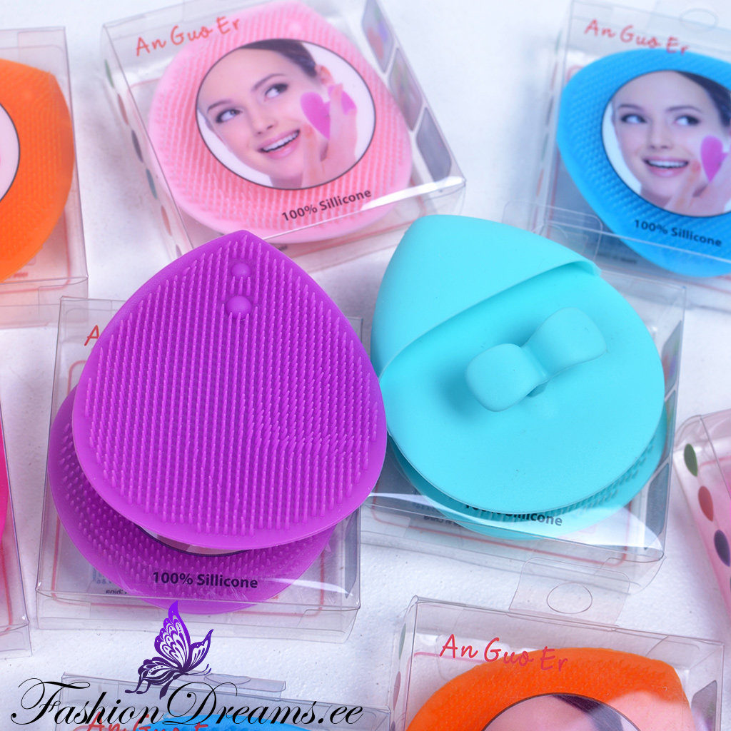 Silikoon-harjastega näopuhastaja