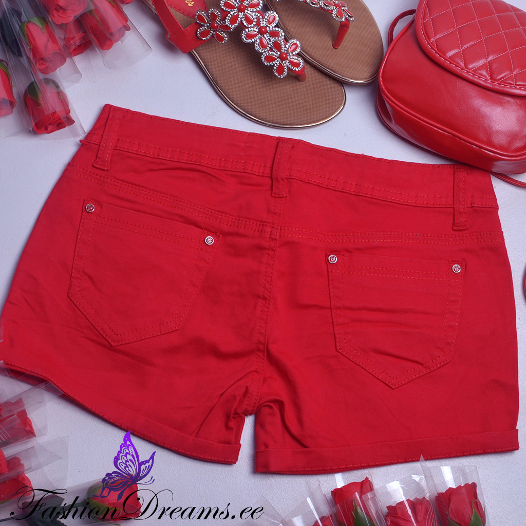Punased lühikesed püksid - Image 2
