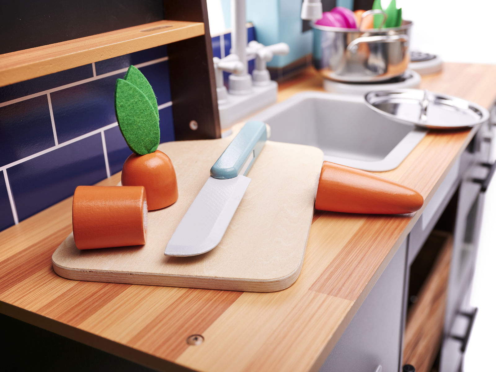 Puidust mänguköök koos tarvikutega 96cm – Soodukas.Com Puidust mänguköök koos tarvikutega 96cm - Image 2