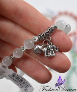 Alternative view of Käevõru õnnetoova elevandiga