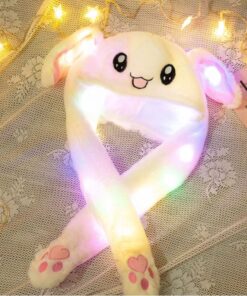 liikuvate korvadega muts