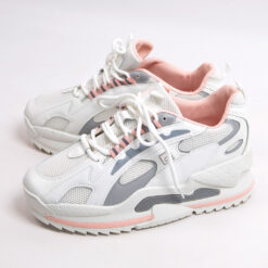 Alternative view of Kõrge tallaga tossud