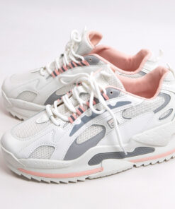 Alternative view of Kõrge tallaga tossud