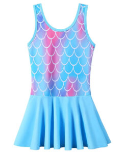 ujumistrikoo seelikuga 5