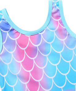 ujumistrikoo seelikuga 7