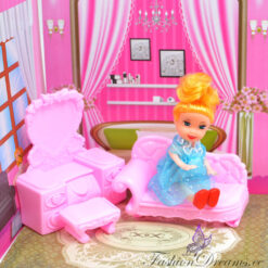 Alternative view of Nukumaja koos mööbli ja nukuga