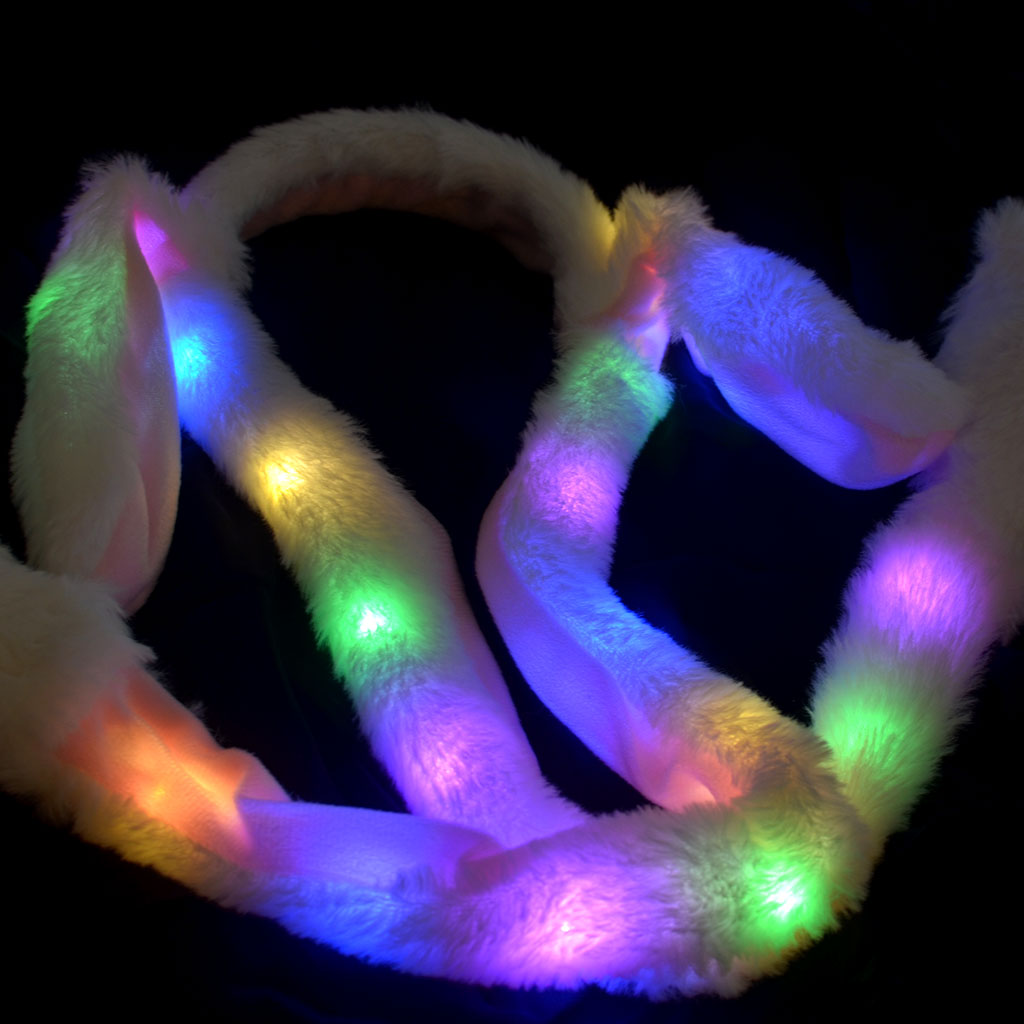 Liikuvad valgustusega jänese kõrvad - Image 2