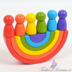 Puidust vikerkaare klotsid ja mängufiguurid