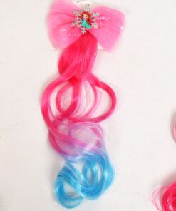 Klamber värviliste juustega