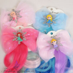 Klamber värviliste juustega