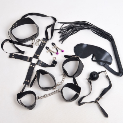 BDSM erootiliste aksessuaaride komplekt