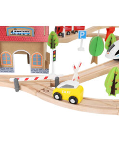 Puidust raudtee komplekt isesoitva rongiga 2