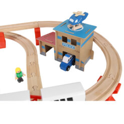 Puidust raudtee komplekt isesõitva rongiga Soodukas.Com