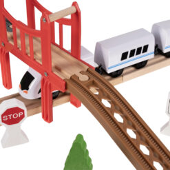 Puidust raudtee komplekt isesõitva rongiga Soodukas.Com