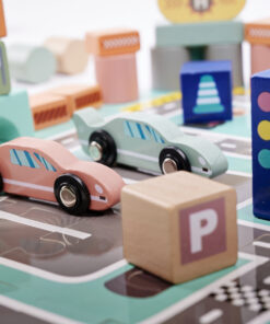 Alternative view of Puidust klotsid linna ning võidusõiduraja ehitamiseks + autod ja figuurid (160 osa)