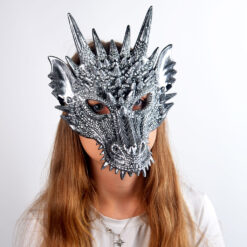 Alternative view of Draakoni mask