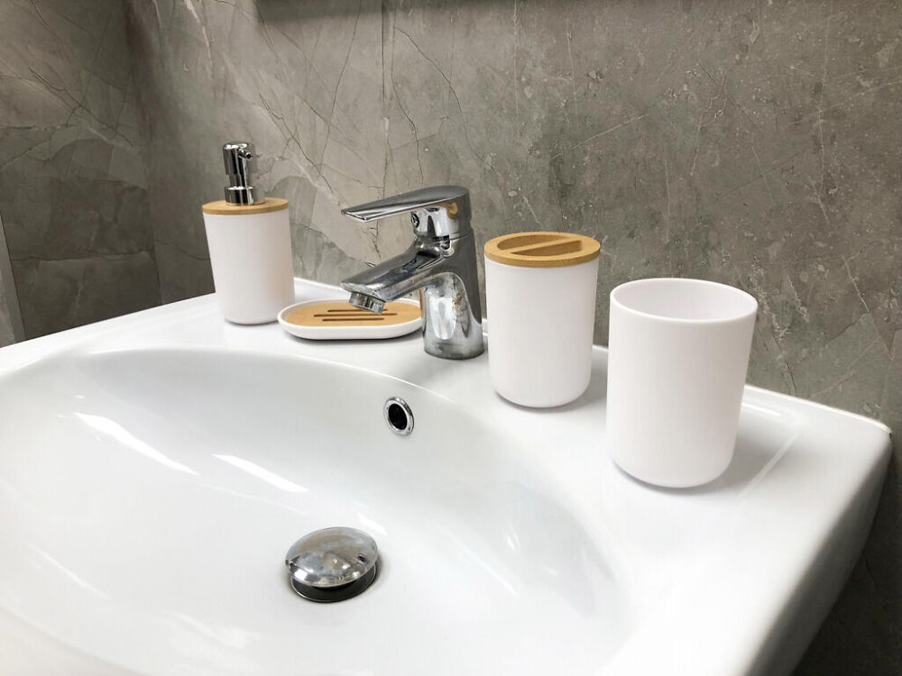 6-osaline WC / vannitoa komplekt – Soodukas.Com 6-osaline WC / vannitoa komplekt - Image 2