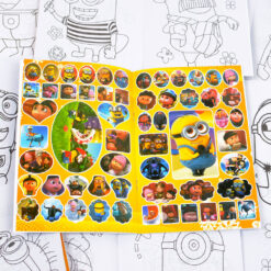 Kleepsudega värviraamat Minions Soodukas.Com