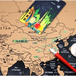 Kraabitav maailmakaart lippudega Soodukas.Com