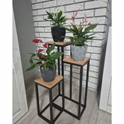 Alternative view of Lillepostament 3 tasandiga / lilleriiul