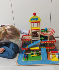 Alternative view of Suur puidust parkimismaja komplekt