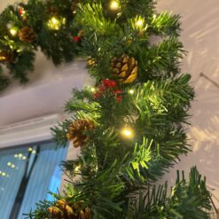 Alternative view of Kuusevanik käbide ja LED tuledega 270cm