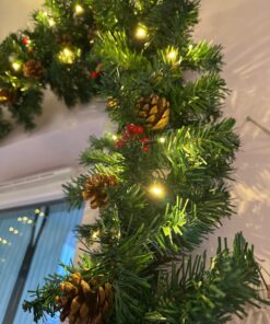 Alternative view of Kuusevanik käbide ja LED tuledega 270cm