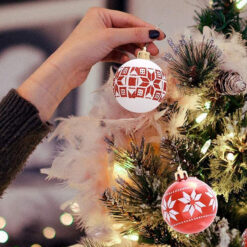 Kuuseehted - 30-osaline jõulukuulide komplekt Soodukas.Com