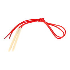 Arendav nöörimismäng peenmotoorika ja haarde treenimiseks